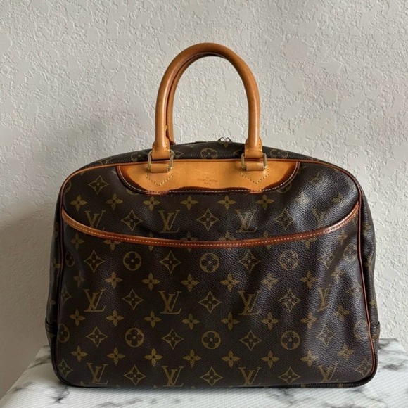 Louis Vuitton MonogramDeauville Handbag